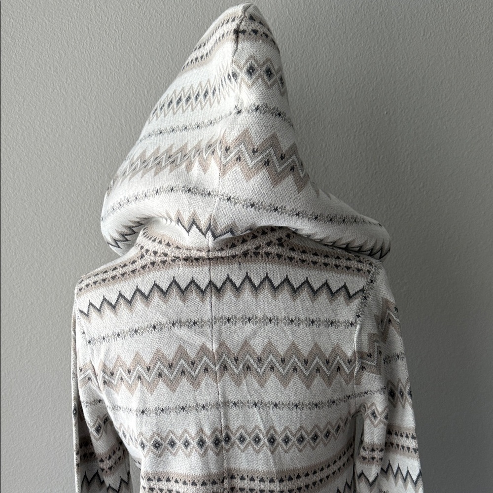 Abercrombie & Fitch Cream Patterned Pajama jumpsuit - Picture 6 of 11